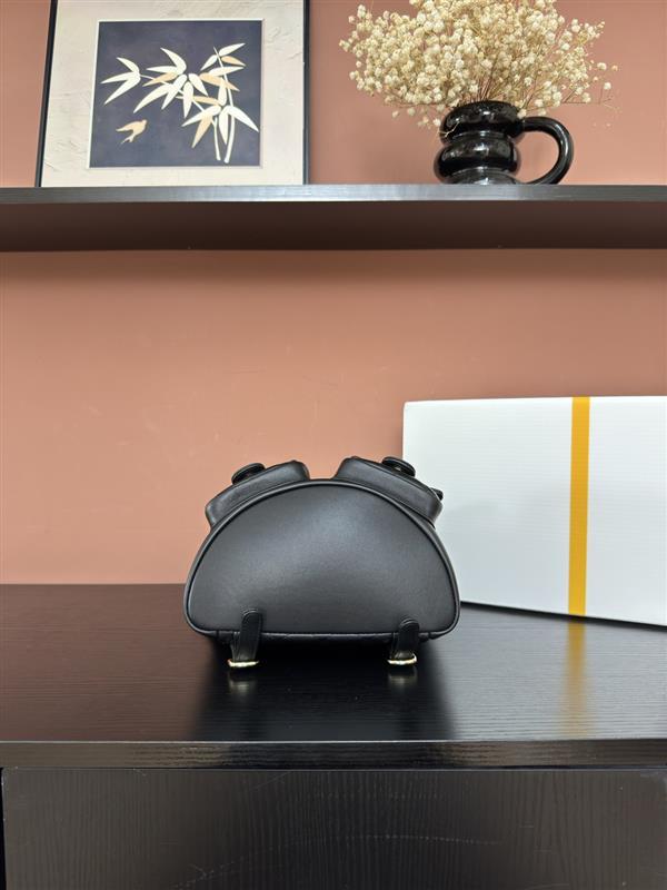 2026127213720265 750